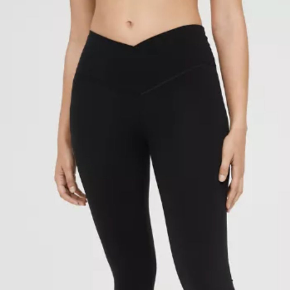 OFFLINE By Aerie Real Me Crossover Super Flare Leggings - Small Short